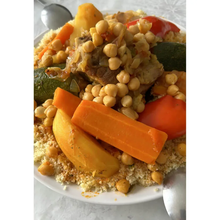 Marokkaanse groentetajine met kikkererwten